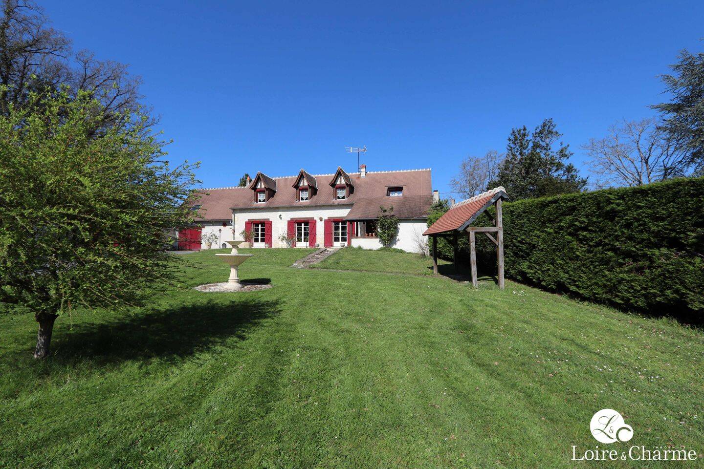 Maison 5 pièces 160 m² · à Monthou-sur-Bièvre · 160 m² · 317 000 €