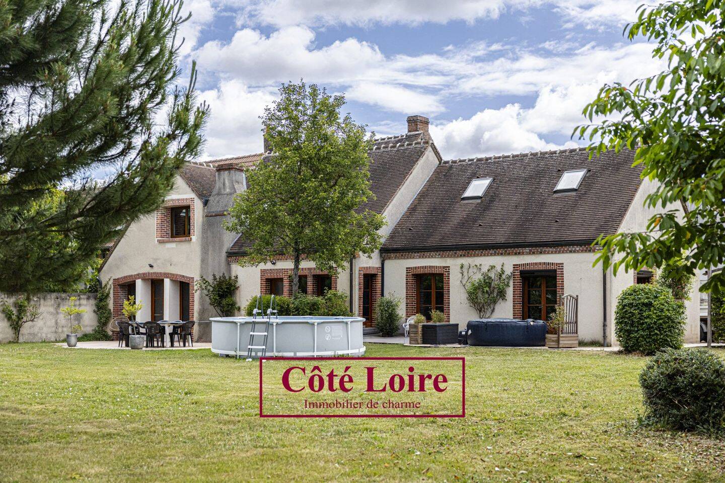 Maison 9 pièces 254 m² · à Olivet · 254 m² · 832 000 €