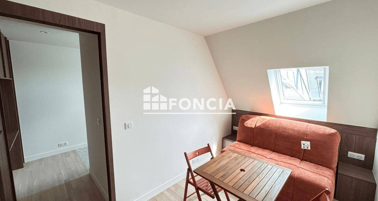 Appartement 1 pièce 18 m² · à Paris 9ème Arrondissement · 17,5 m² · 1 100 €/mois