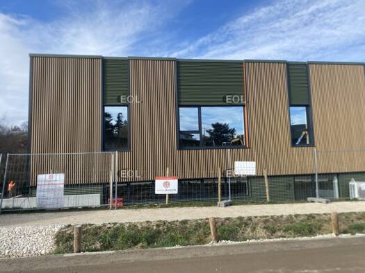 Local d'activités à louer 4 500 € 548 m² d'espace de stockage Thurins 69510