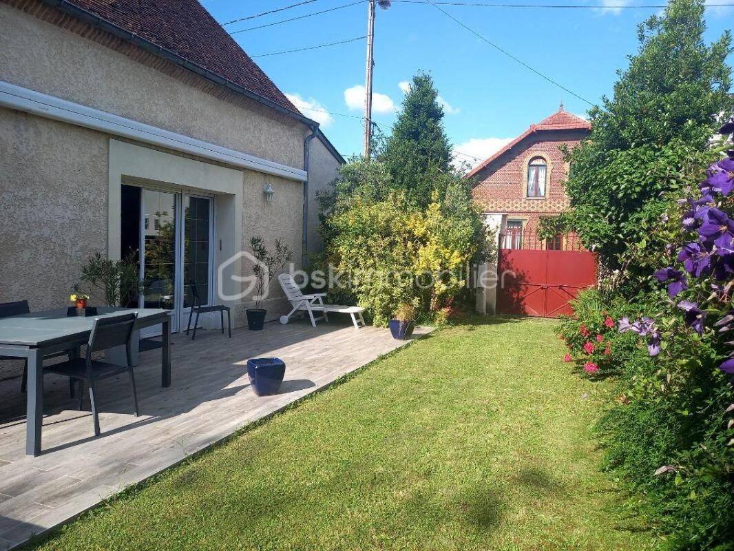 Maison 6 pièces 135 m² · à Bresles · 135 m² · 185 000 €