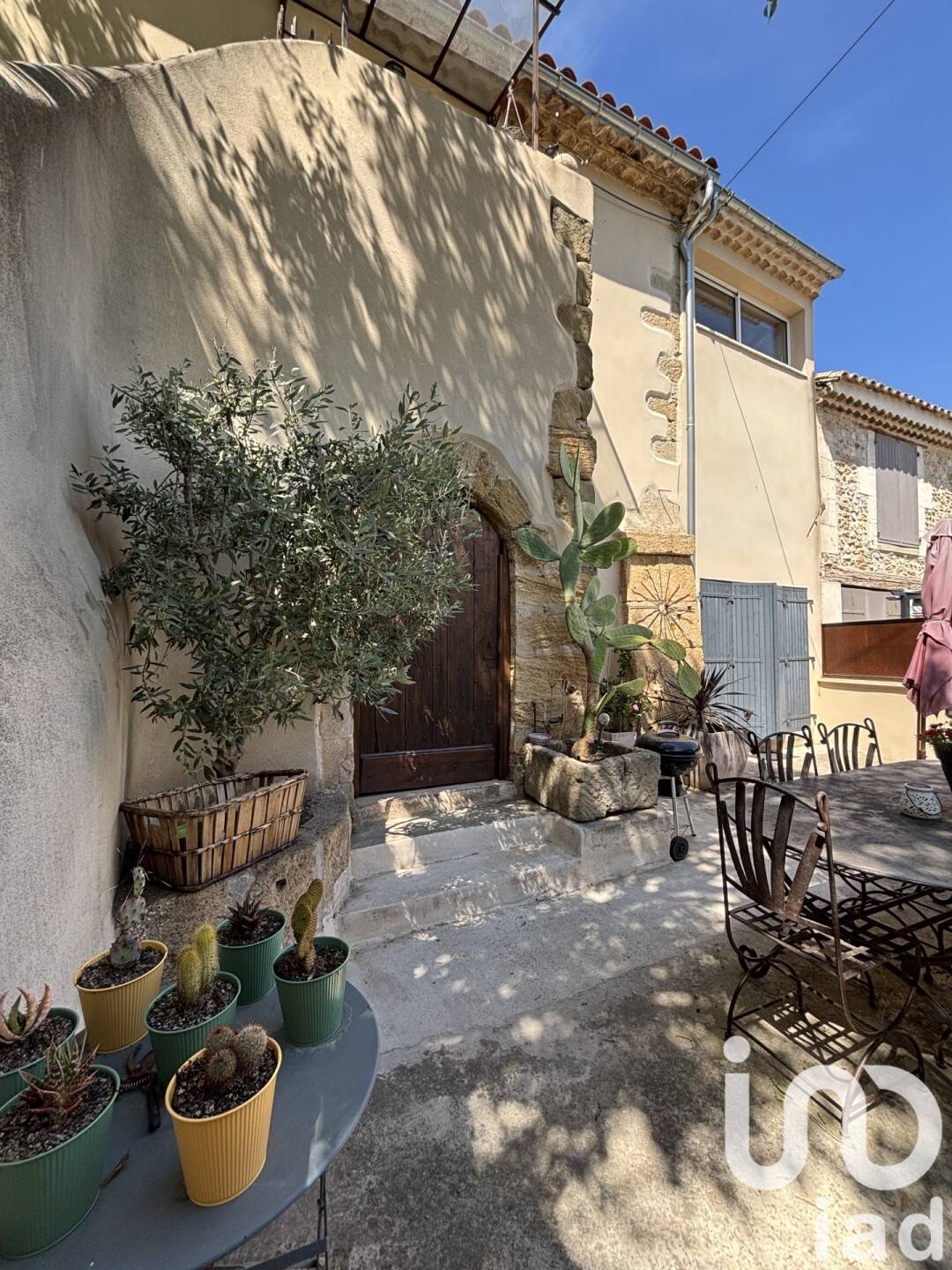 Maison 4 pièces 100 m² · à Aureille · 100 m² · 349 000 €