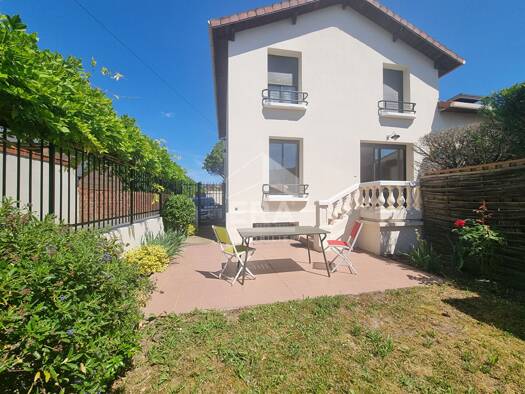 Duplex à vendre 265 000 € 5 pièces 3 chambres 107 m² Étage 1/2 Haute Île Neuilly-sur-Marne 93330