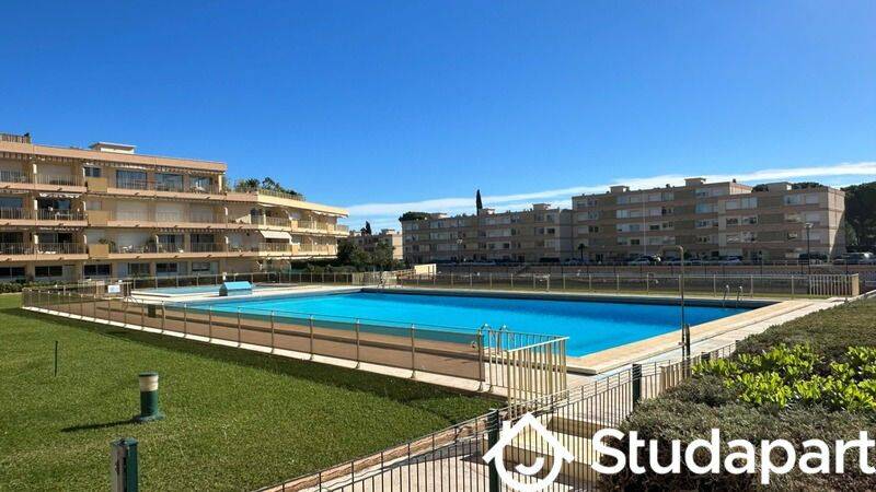 Appartement 1 pièce 27 m² · à Mandelieu-la-Napoule · 27 m² · 750 €/mois