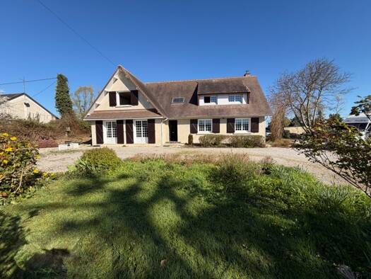 Maison à vendre 261 000 € 8 pièces 6 chambres 160 m² 3 080 m² de terrain Liesville-sur-Douve 50480