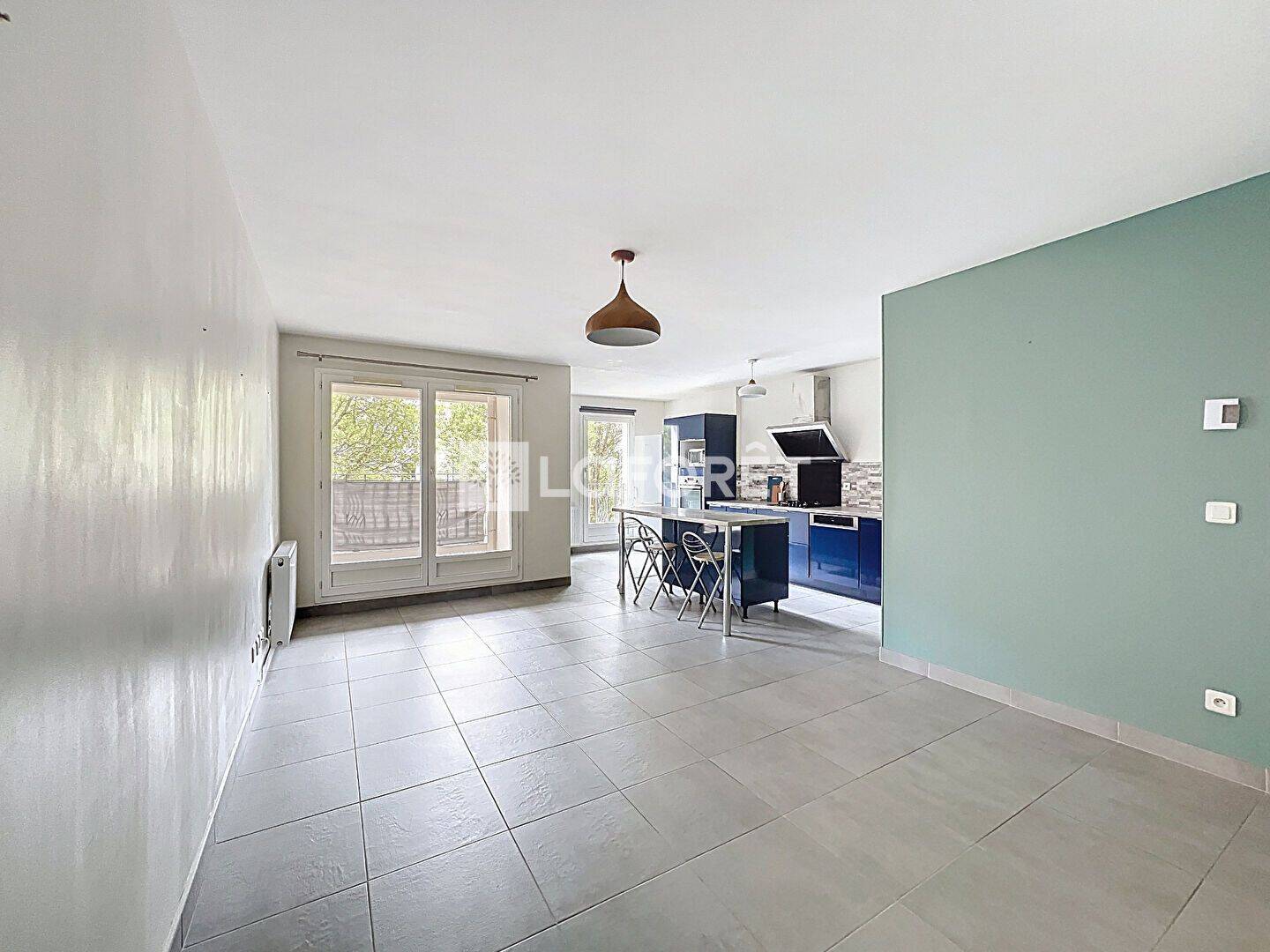 Appartement 3 pièces 72 m² · à Saint-Pierre-du-Perray · 71,9 m² · 1 049 €