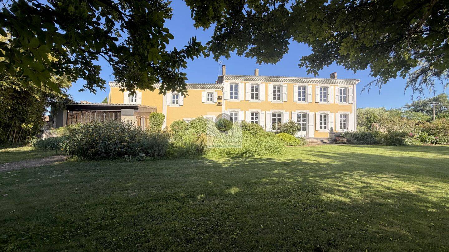 Maison 10 pièces 400 m² · à Valence · 400 m² · 1 780 000 €