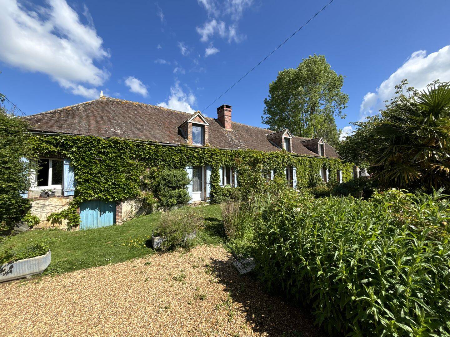 Maison 6 pièces 156 m² · à Châteauneuf-en-Thymerais · 156 m² · 242 000 €