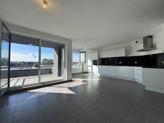 Appartement à vendre 252 000 € 3 pièces 2 chambres 64 m² Étage 1/2 Saint-Louis 68300