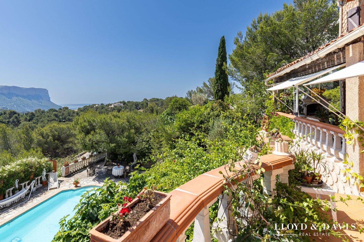 Maison 5 pièces 300 m² · à Cassis · 300 m² · 299 500 €