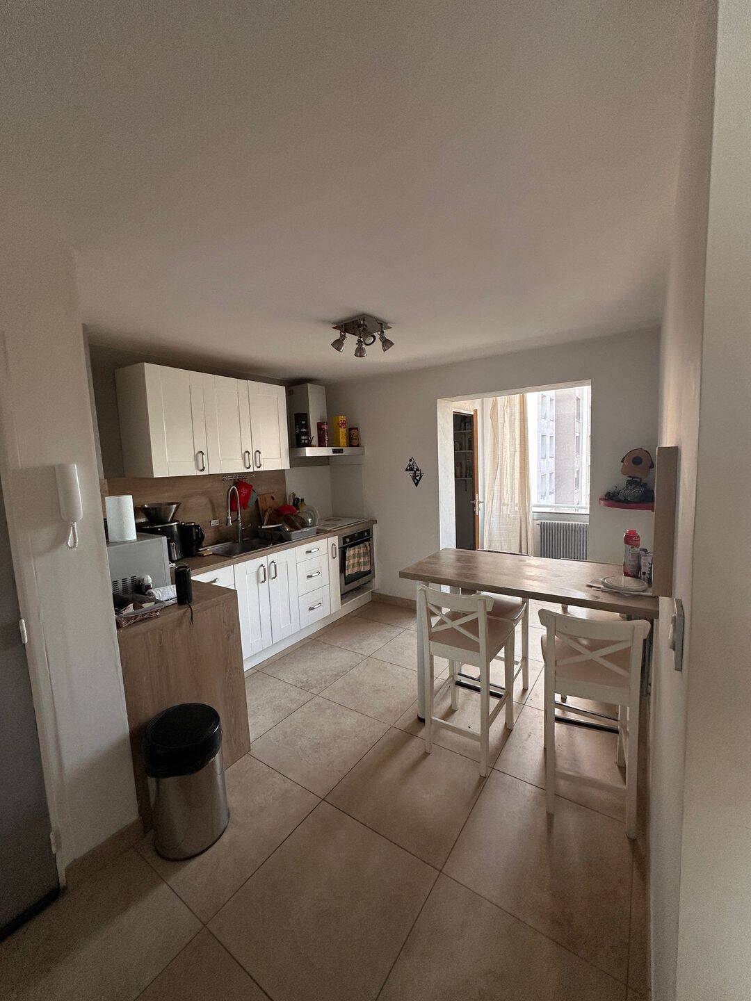 Appartement 3 pièces 70 m² · à Saint-Martin-d'Hères · 70 m² · 135 000 €