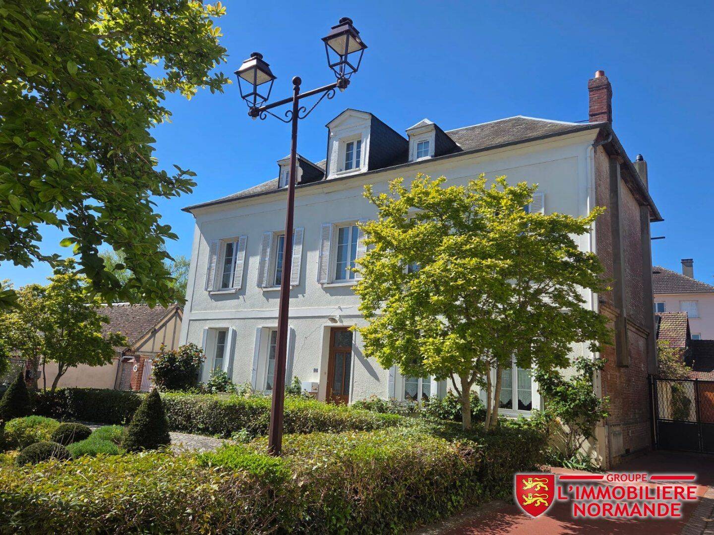 Maison 6 pièces 200 m² · à Le Vaudreuil · 200 m² · 560 000 €