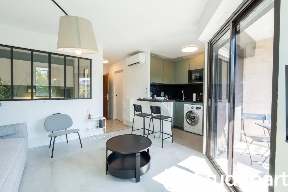 Appartement 2 pièces 28 m² · à Antibes · 28 m² · 1 000 €
