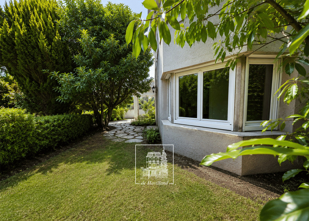 Appartement 1 pièce 34 m² · à Saint-Cloud · 34 m² · 1 200 €