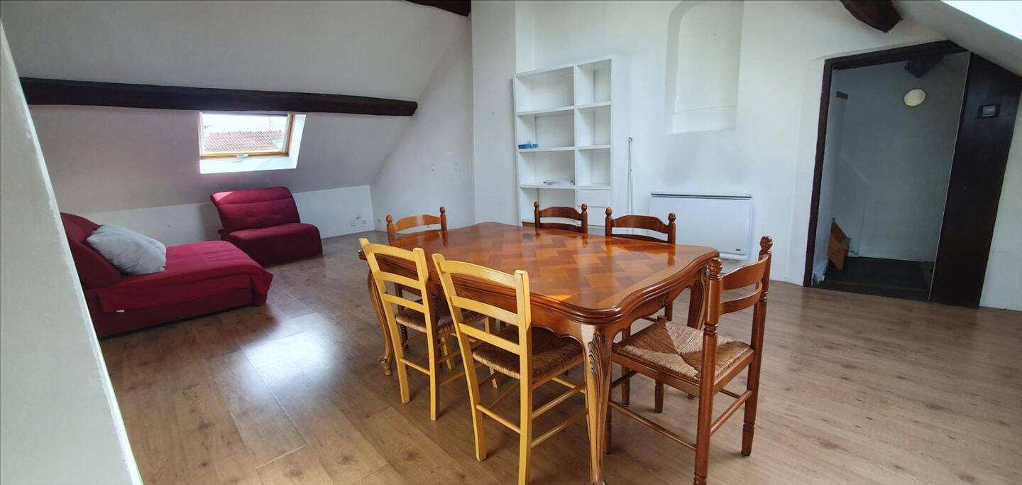 Appartement 5 pièces 72 m² · à Nanterre · 72 m² · 2 000 €/mois