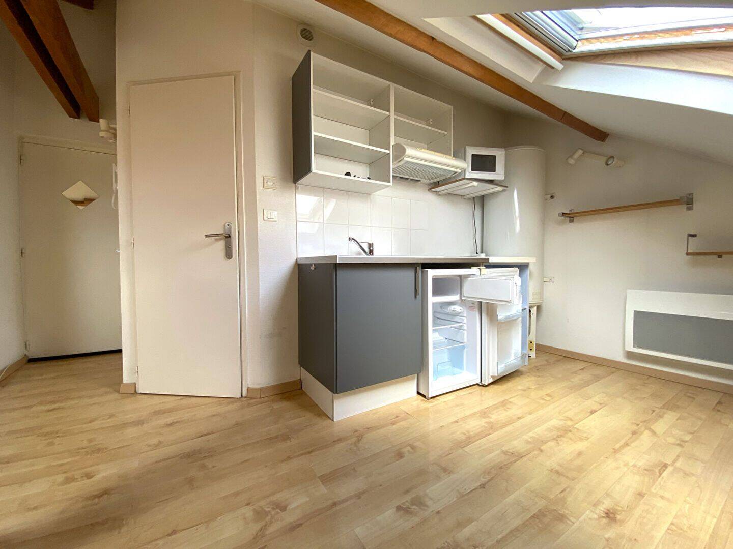 Nantes Chalâtres, Rond-Point de Paris - Appartement 1 pièce 15. — 5