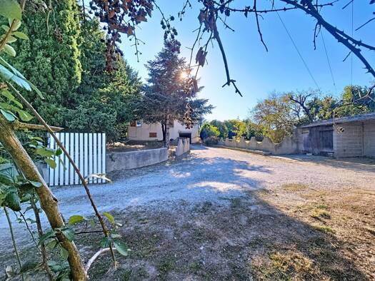 Maison de plain-pied à vendre 165 000 € 4 pièces 3 chambres 71 m² 1 500 m² de terrain Alzonne 11170