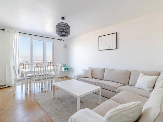 Appartement à vendre 231 500 € 3 pièces 2 chambres 65 m² Étage 4/4 La Prevote Thiais 94320