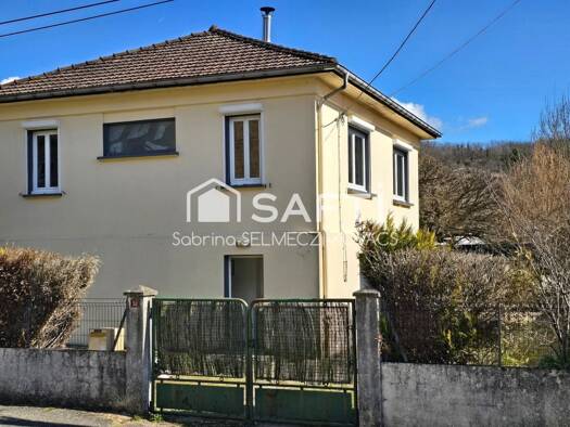 Maison à vendre 189 000 € 4 pièces 2 chambres 75 m² 576 m² de terrain Virieu-le-Grand 01510