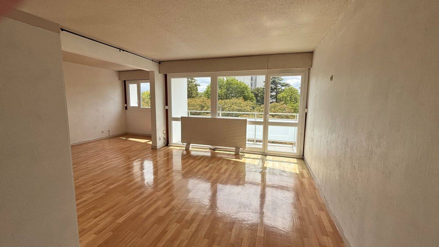 Appartement 1 pièce 38 m² · à Bordeaux · 38,1 m² · 820 €