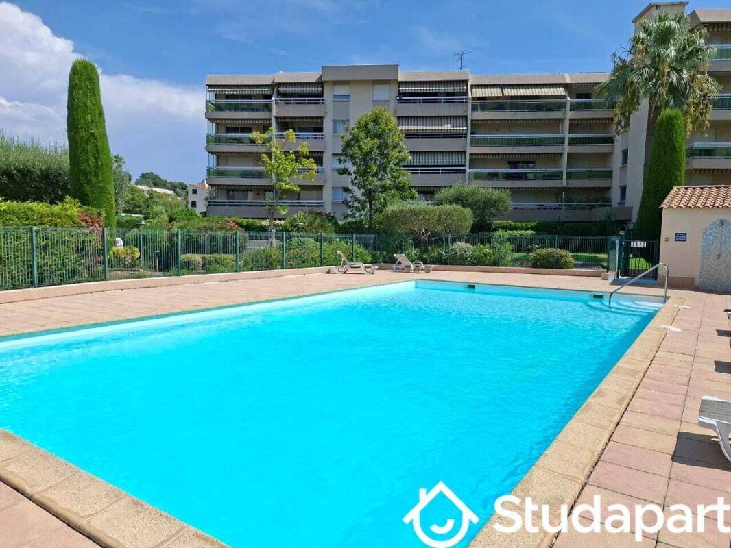 Appartement 2 pièces 60 m² · à Saint-Laurent-du-Var · 60 m² · 1 080 €