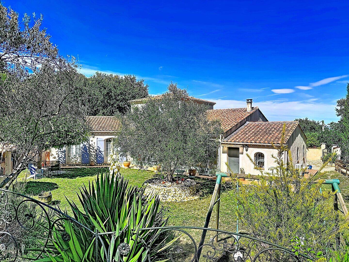 Maison 5 pièces 185 m² · à Rochefort-du-Gard · 185 m² · 599 000 €
