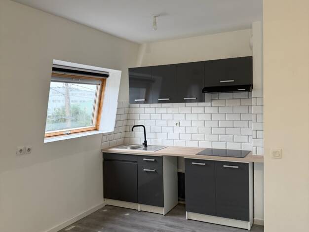 Appartement à louer 1 020 € 3 pièces 2 chambres 55,1 m² Étage 2/2 Tremblay-en-France 93290