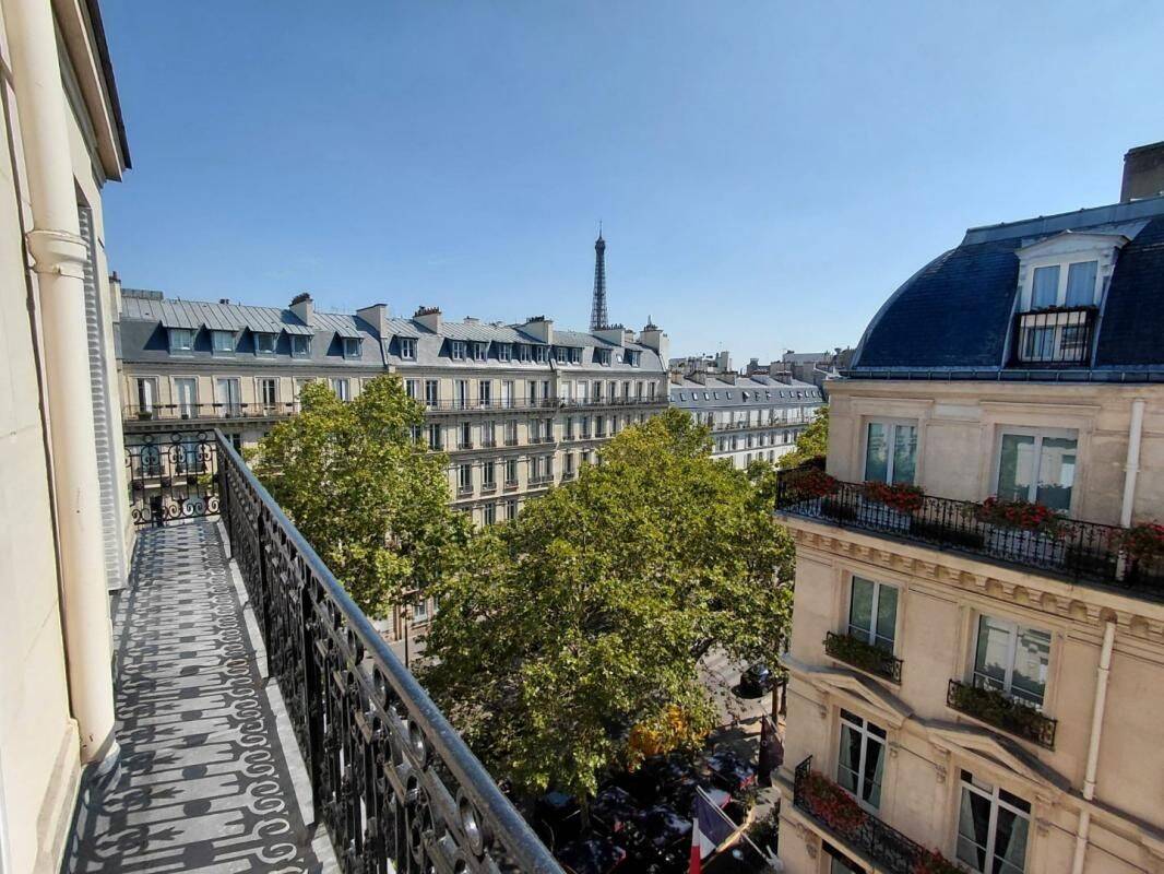 Appartement 8 pièces 319 m² · à Paris 16ème Arrondissement · 319 m² · 11 272 €/mois