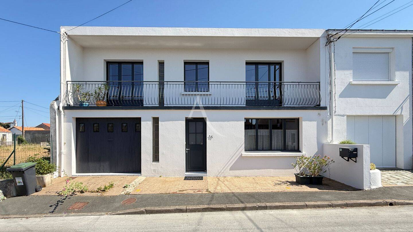 Maison 5 pièces 120 m² · à La Roche-sur-Yon · 119,9 m² · 269 000 €