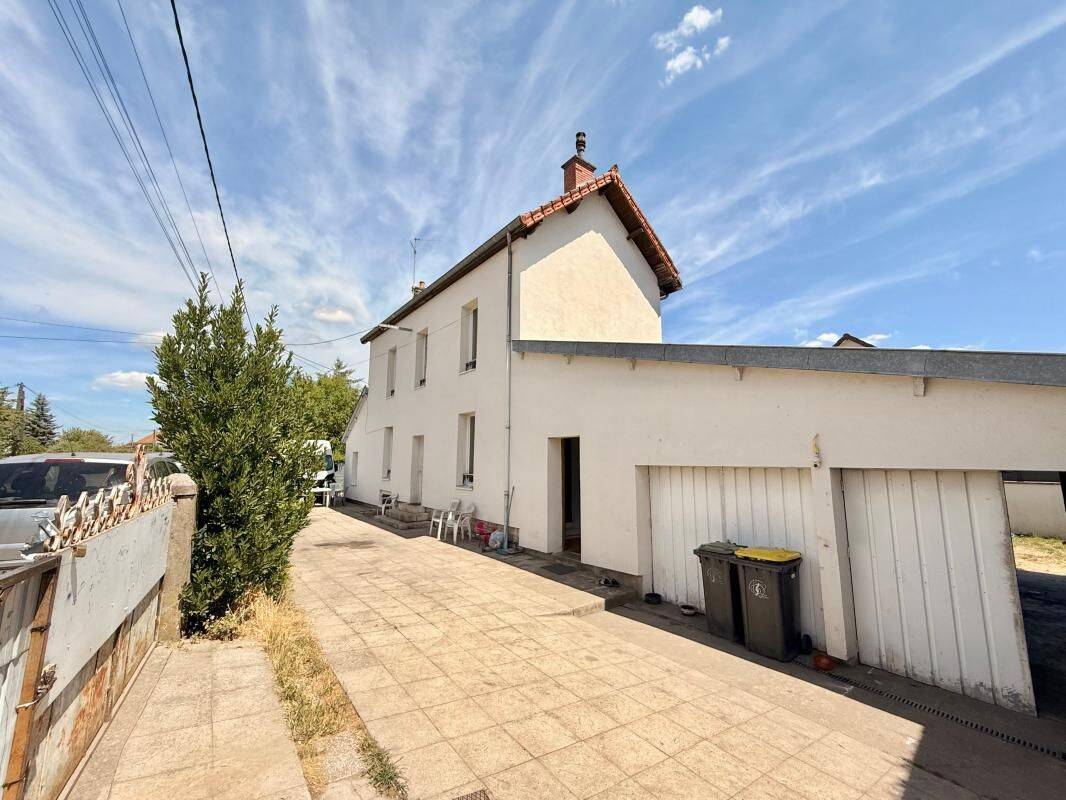 Maison 5 pièces 171 m² · à Auxonne · 171 m² · 175 000 €