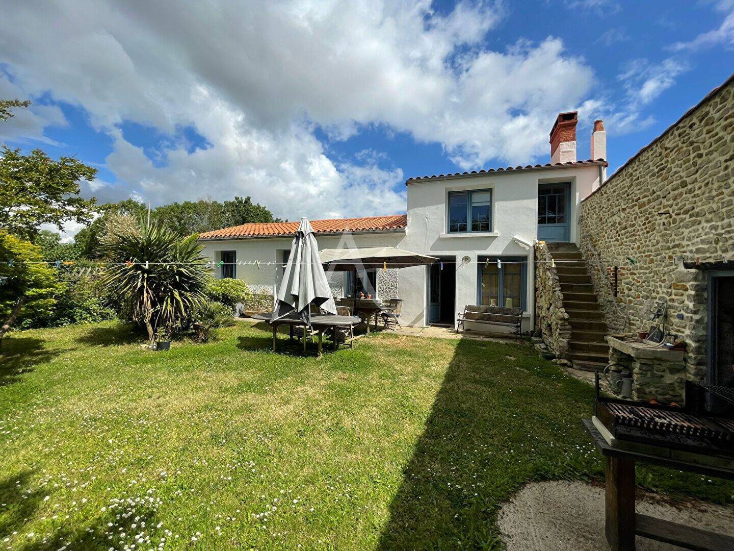 Maison 7 pièces 94 m² · à Le Bernard · 94 m² · 339 000 €