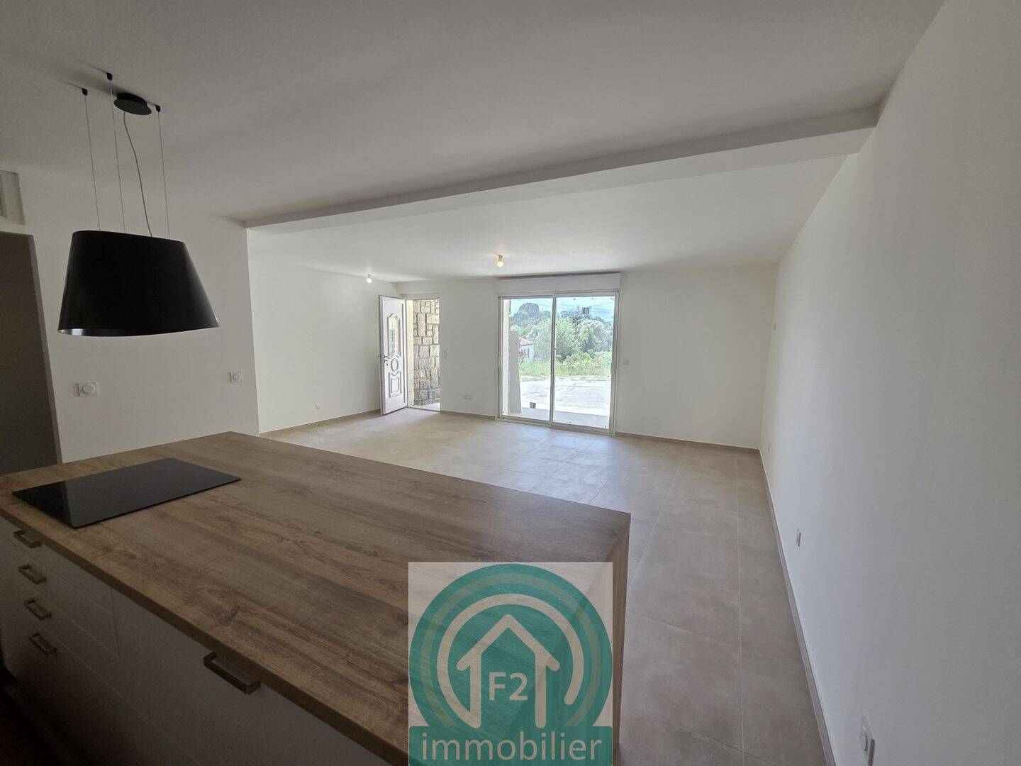 Appartement 3 pièces 78 m² · à Aléria · 78 m² · 850 €