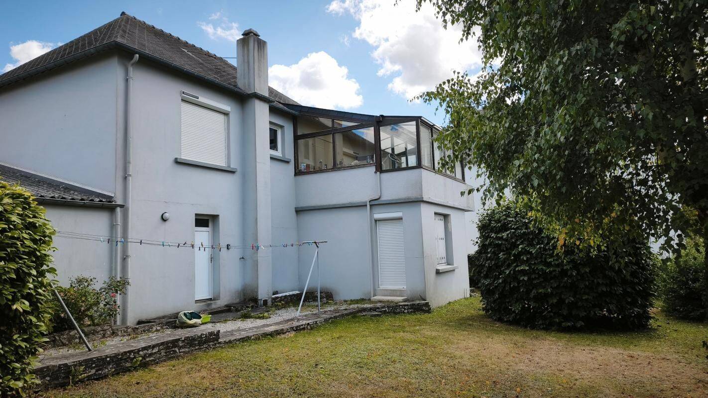 Maison 3 pièces 110 m² · à Carhaix-Plouguer · 110 m² · 116 640 €