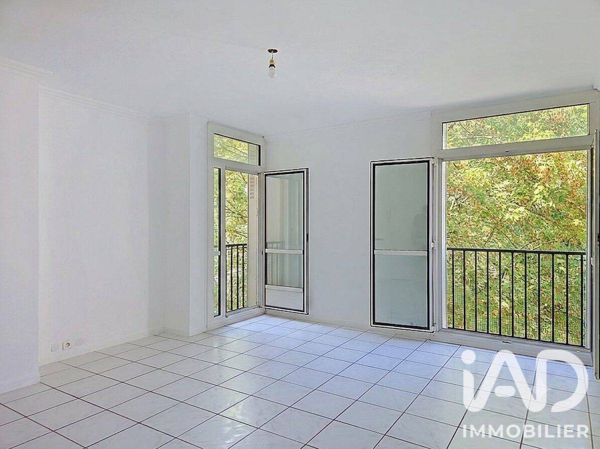 Appartement 3 pièces 62 m² · à Ris-Orangis · 61,5 m² · 123 000 €
