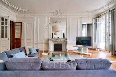Appartement à louer 5 000 € 4 pièces 2 chambres 157 m² 2ème étage Paris 9ème 75009