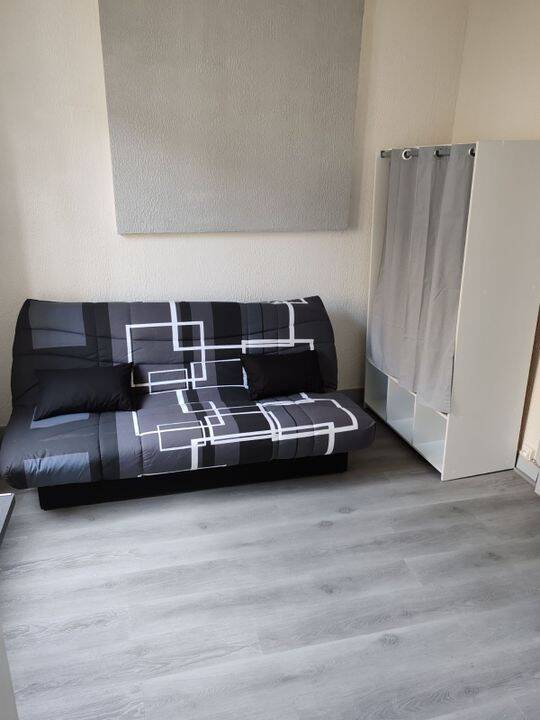 Appartement 1 pièce 16 m² · à Angoulême · 16 m² · 383 €/mois