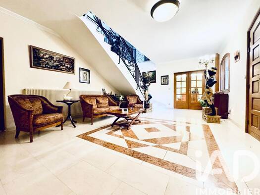 Demeure à vendre 997 000 € 12 pièces 7 chambres 410 m² 10 473 m² de terrain Zone Industrielle Château-Thierry 02400