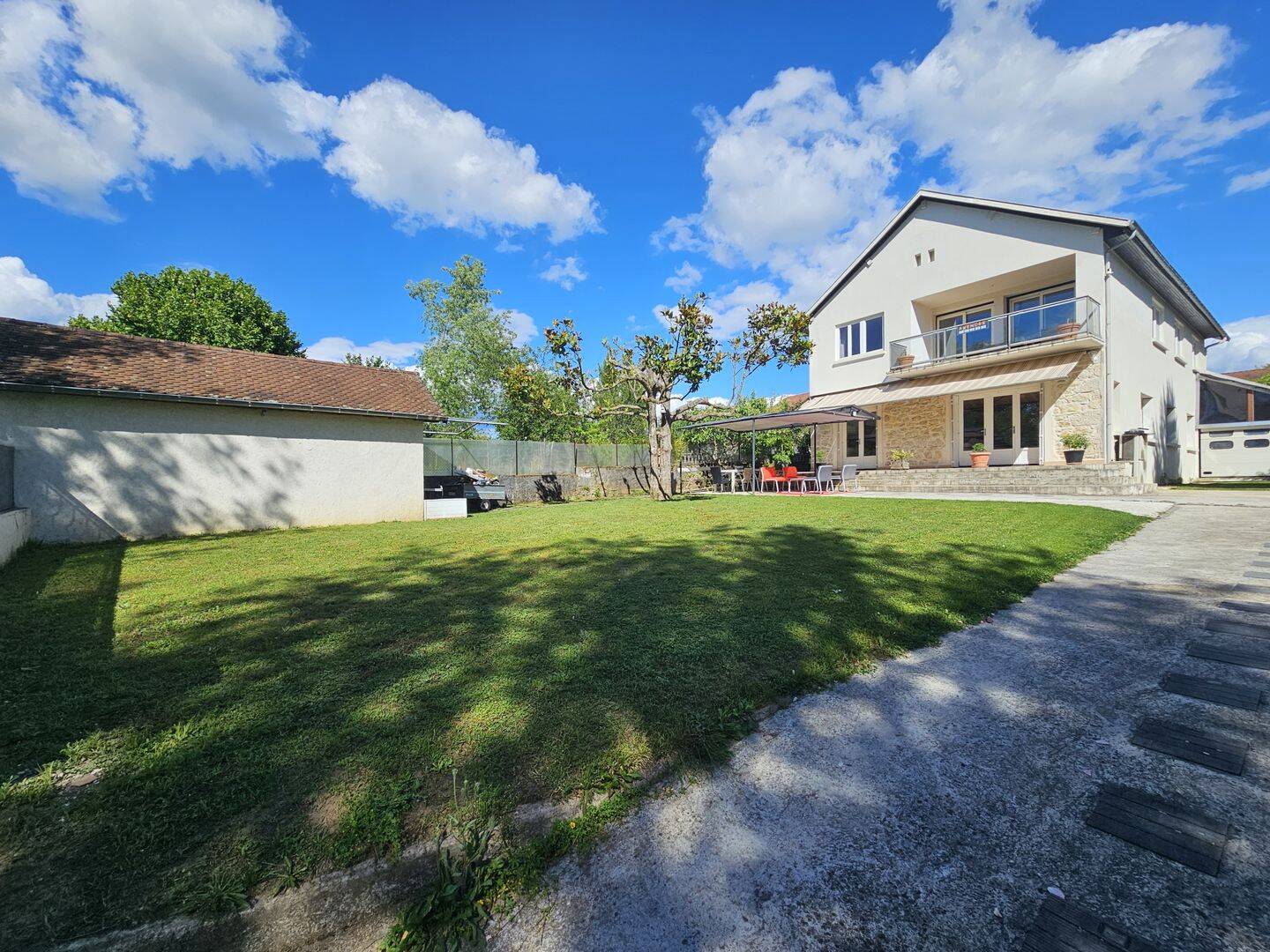 Maison 8 pièces 199 m² · à Belley · 199 m² · 420 000 €
