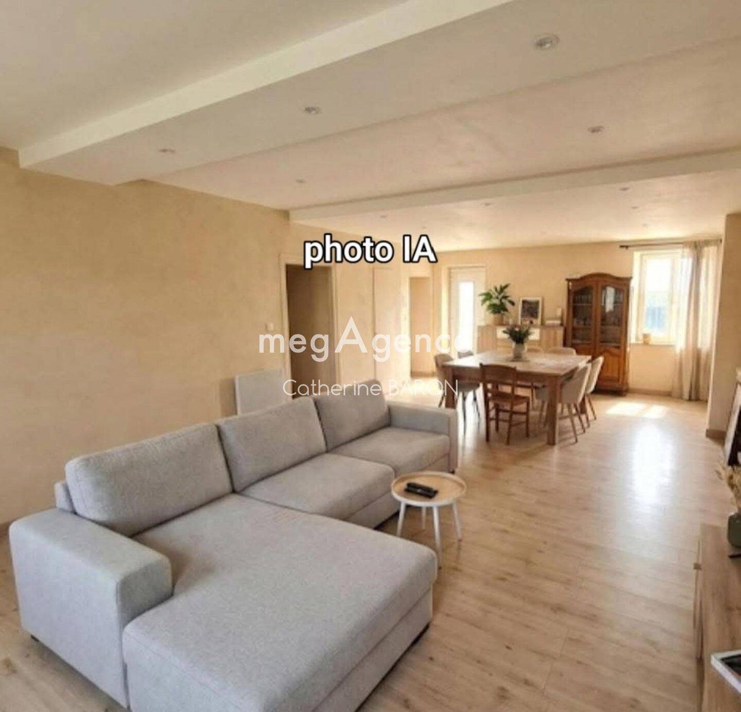Maison 8 pièces 120 m² · à Matha · 120 m² · 60 000 €