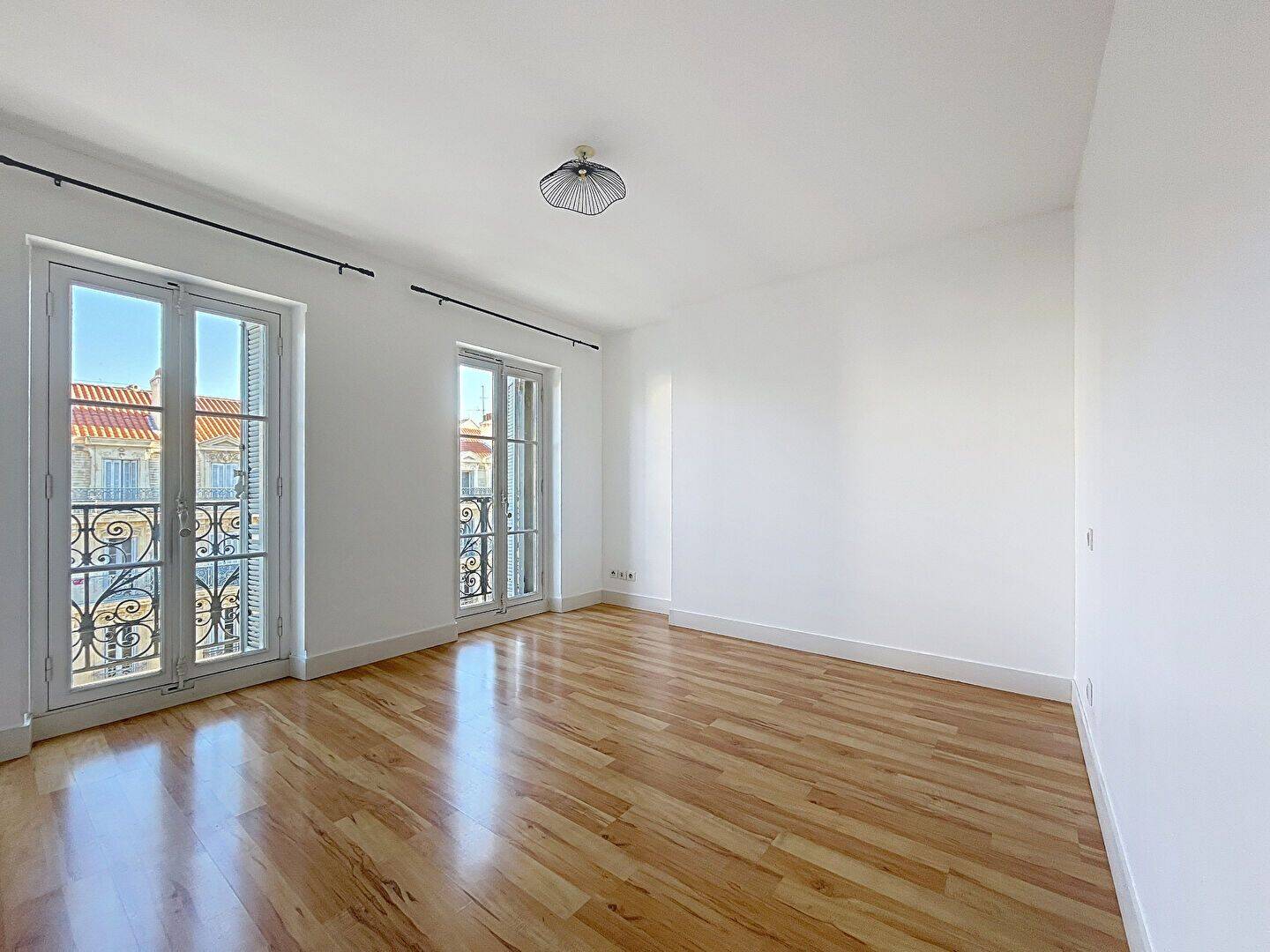 Appartement 4 pièces 88 m² · à Marseille 2ème Arrondissement · 88 m² · 300 000 €