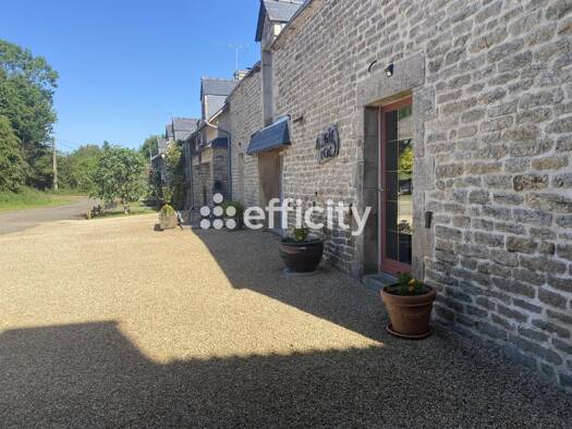 Maison à vendre 539 000 € 13 pièces 8 chambres 395 m² 4 667 m² de terrain Lantillac 56120