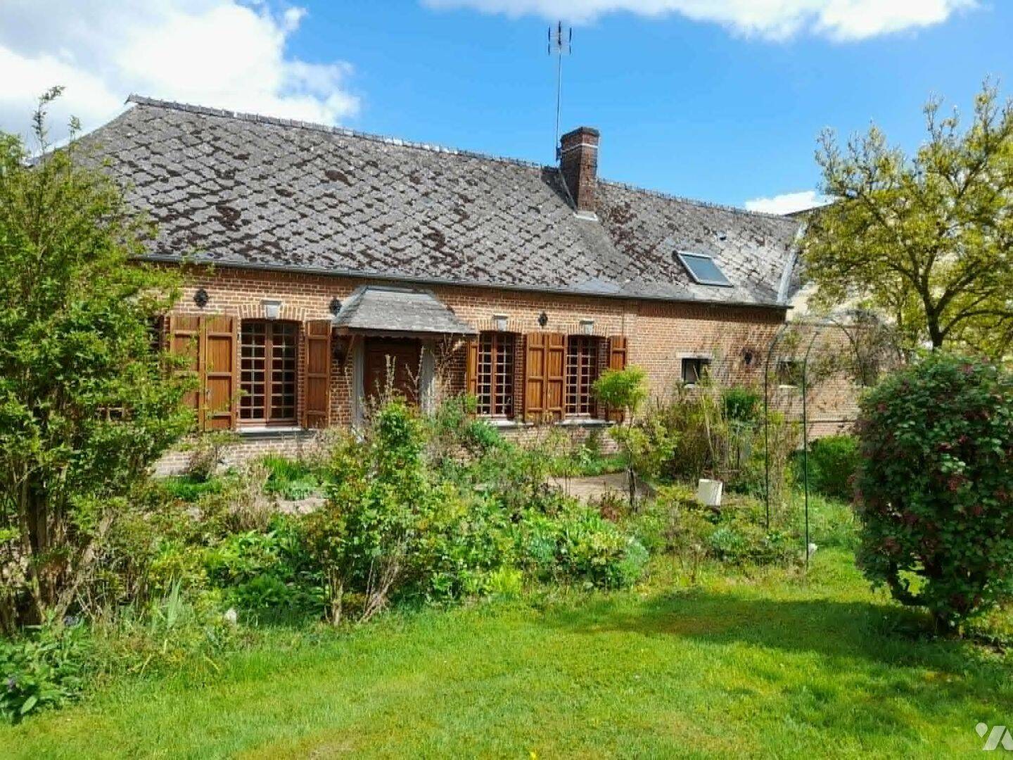 Maison 10 pièces 216 m² · à Clairfontaine · 216 m² · 252 000 €