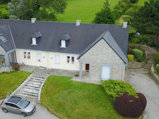 Maison à vendre 337 000 € 6 pièces 4 chambres 130 m² 1 000 m² de terrain Tourlaville Place Cherbourg-en-Cotentin 50110