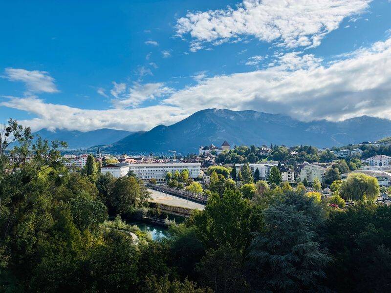 Appartement 2 pièces 52 m² · à Annecy · 52 m² · 1 200 €/mois