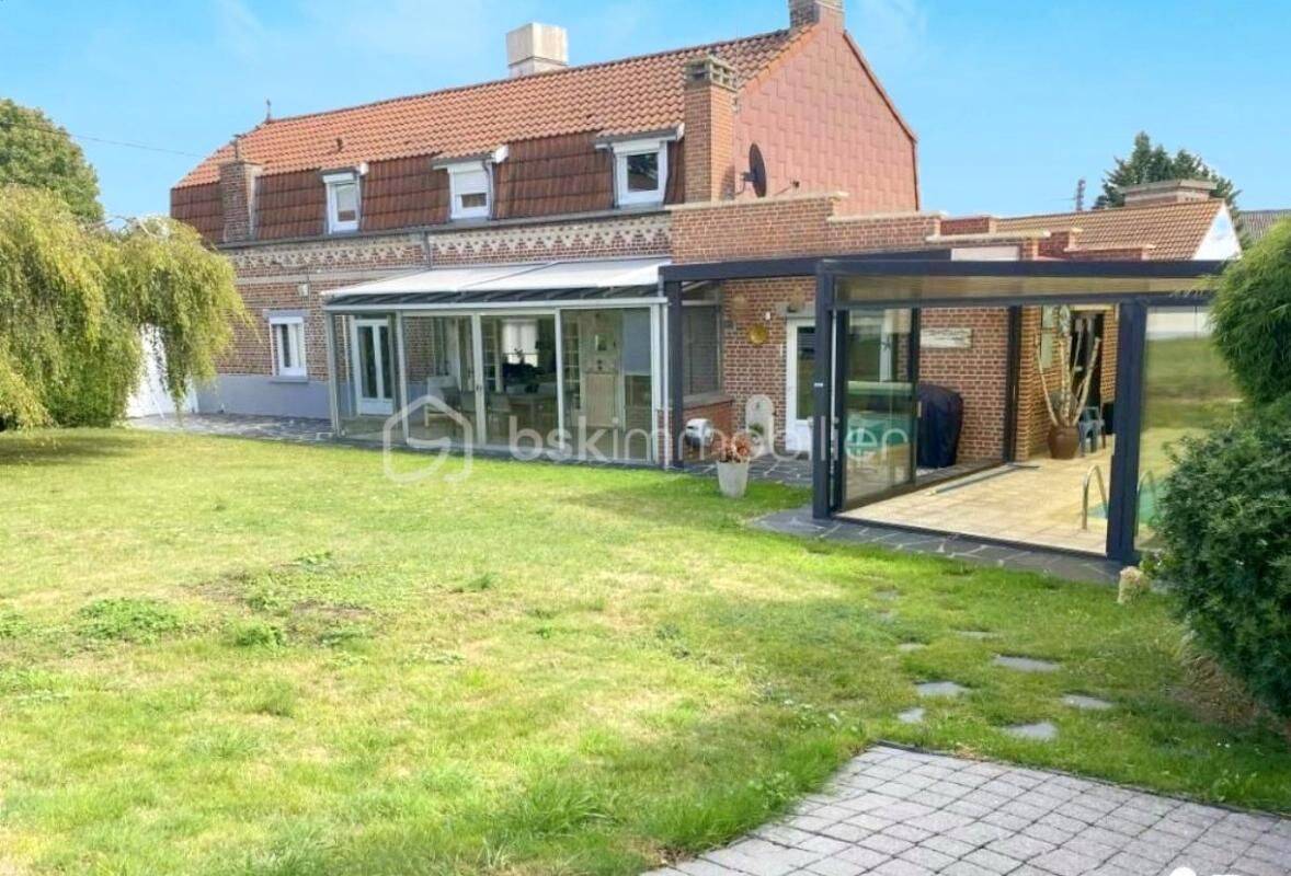 Maison 6 pièces 153 m² · à Vitry-en-Artois · 153 m² · 356 900 €