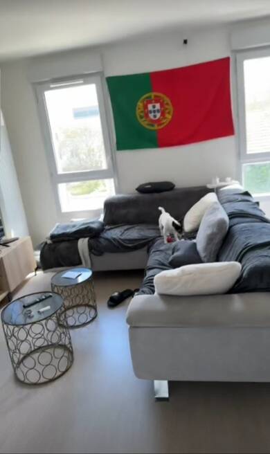 Appartement à louer 2 275 € 3 pièces 2 chambres 95 m² Étage 3/3 Civaux 86320