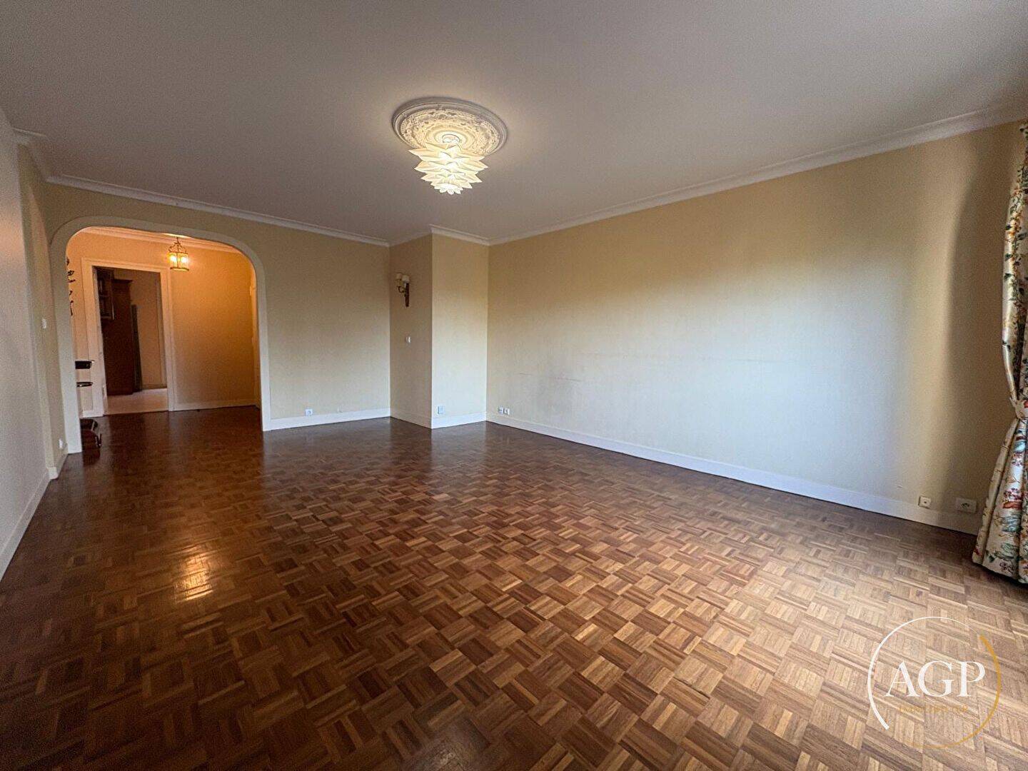 Appartement 5 pièces 104 m² · à Orléans · 104 m² · 1 400 €/mois