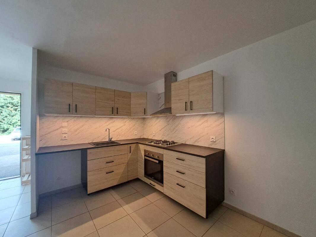 Appartement 3 pièces 60 m² · à Les Abrets en Dauphiné · 60 m² · 760 €