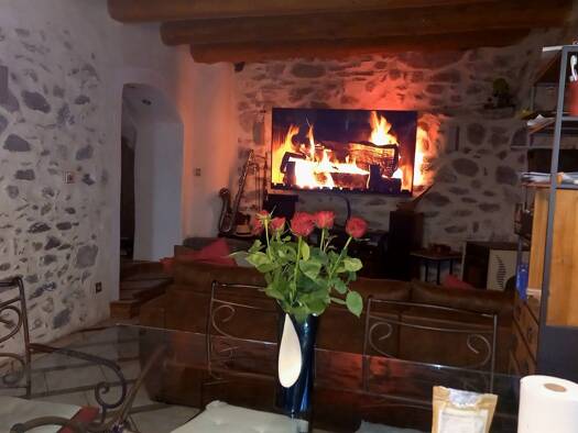 Maison à vendre - Première occupation 1 400 000 € 14 pièces 9 chambres 357 m² 600 m² de terrain Briancon Sud Briançon 05100