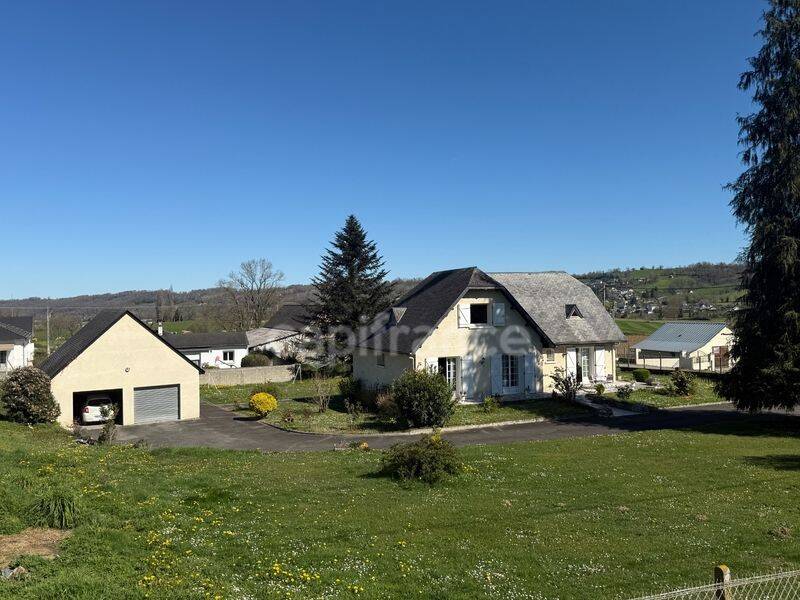Maison 6 pièces 192 m² · à Poueyferré · 192 m² · 328 000 €